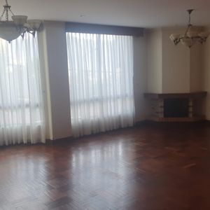 Departamento En Venta De 3 Dormitorios En San Miguel - Calacoto