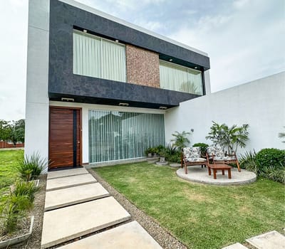 Bella Casa De Lujo En Condominio Le Parc Costanera Club.
