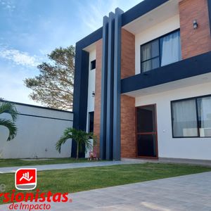 Hermosa Y Amplica Casa En Alquiler A Estrenar