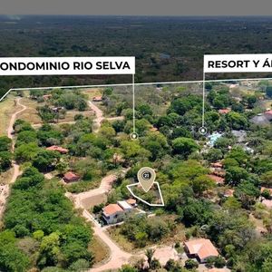 Urb. Rio Selva III - Casa Quinta En Venta