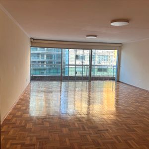 Alquilo Apartamento,3 Dorm,3 Ban Y Servicio A Pasos Del Mar!! 