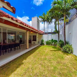 Casa De Una Plata, Condominio Las Palmas II
