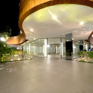 Local Comercial En Venta - Equipetrol