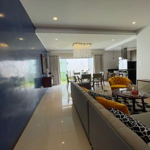 Casa En Alquiler 3 Suites En Cond 