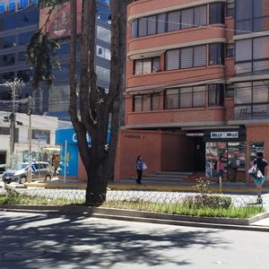 Consultorio Médico - 21 De Calacoto