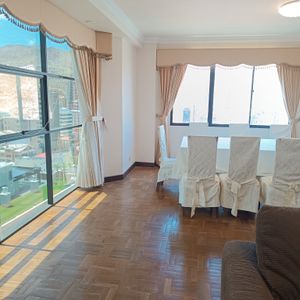 Departamento En Alquiler – Calacoto  Amoblado Y Con Excelente Ubicación