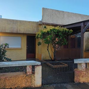 Vendo Ideal Para Inversor. Se Encuentra Rentada Con Garantia De Porto Seguros.