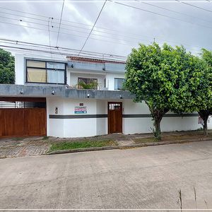 Casa En Venta Av Santos Dumont 4to Anillo
