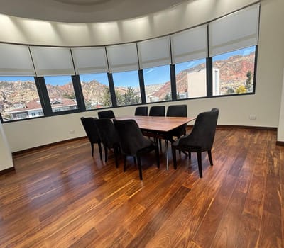 En Alquiler Penthouse De 3 Dormitorios En Calacoto