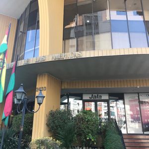 Local Comercial Estrategicamente Ubicado