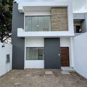 Casa En Pre Venta, B. Las Palmitas Av Santos Dumont