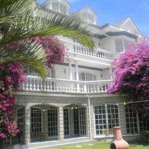 Lujosa, Finisima Casa Minimalista En Venta