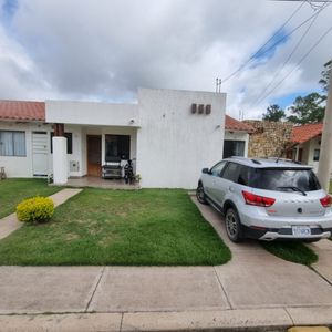 Casa En Venta Zona Norte, Cond. La Fontana Riviera 1
