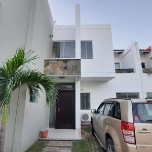 Casa En Alquiler Zona Oeste Condominio Privado