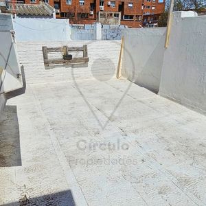Apartamento Muy Funcional Con Amplios Dormitorios En Excelente Punto
