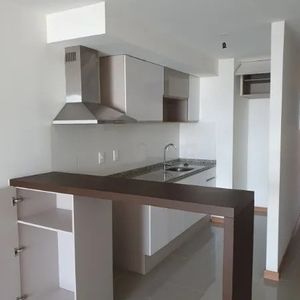 Mercedes Y Tacuarembo, 2 Dormitorios, Terraza, Al Fte, Cochera Doble