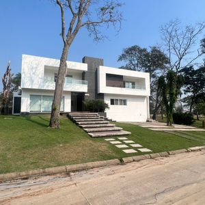 Moderna Casa En Alquiler