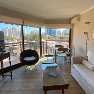 Muy Buen Apartamento, Cavia Y Pimienta.