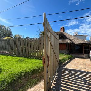 Hermosa Casa Amoblada En Villa Argentina - Atlántida