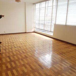 Departamento En Venta 120.000$us Av. 6 De Agosto Sopocachi