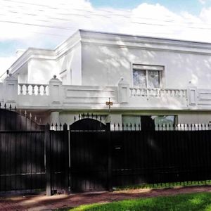 Casa 4 Dormitorios Estilo Frances