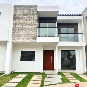 Casa En Venta En Condominio