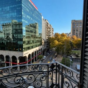 Prestigio En El Edificio Rex, Lujo E Identidad En Un Solo Apartamento