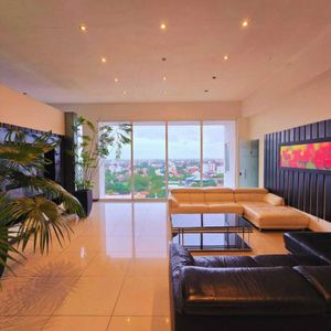 En Venta | Penthouse Piso Completo | Avenida Beni Entre 2do Y 3er Anillo (tc 7)