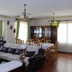 Casa En Venta 6 Dormitorios $us.250.000 Alto Irpavi