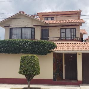 La Casa De Tus Sueños (amplia, Acogedora, Cómoda Y Segura)