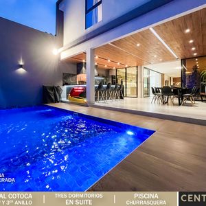 A Estrenar Y Amoblada - Av. Canal Cotoca  Entre 2do Y 3er Anillo - Casa En Venta