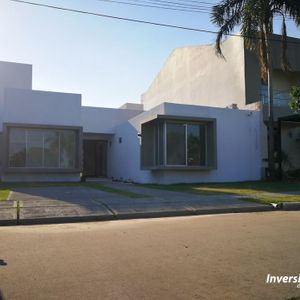 Hermosa Casa En Venta Zona Este Urb/ Espíritu Santo 