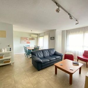 Venta Apartamento 2 Dormitorios,2 Baños,2 Cocheras. Punta Del Este