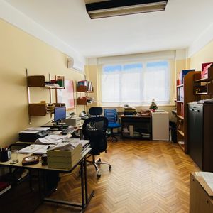 2 Oficinas Al Precio De Una  En Rincón Y Treinta Y Tres