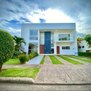 Casa De Lujo Condominio Asai 1 (tc 7) Precio Debajo Del Avaluo