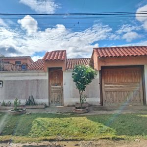 Casa En Venta En Av Virgen De Lujan 8vo Anillo