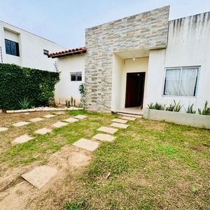 Linda Casa De Tres Dormitorios En Venta