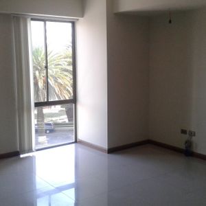 $us 250- Alquilo Bonito Local Zona Cala Cala, Apto Para Oficina 79764010  