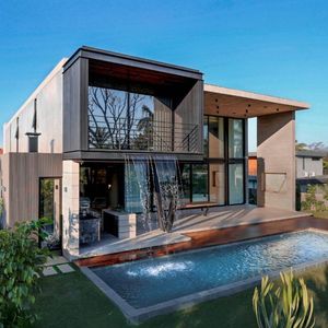 Urubo House, Exclusive