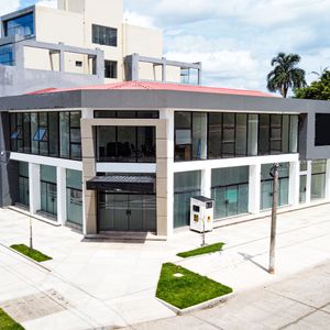 Edificio Comercial Sobre 3° Anillo Interno