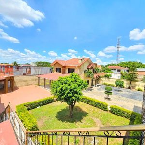 Casa En Venta, Santos Dumont.