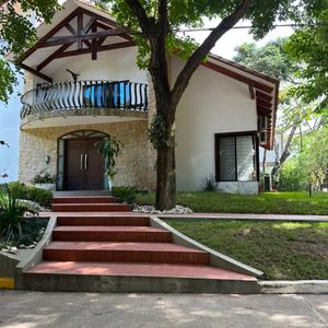 Exclusiva Residencia En Venta 
