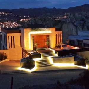 Hermosa Residencia Con Vistas Increibles, 660 M² Terreno