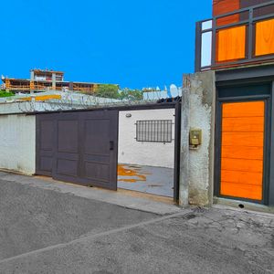 Casa Con Gge A 200 M Del Shopping Tres Cruces. Renta $ 32.000/mes