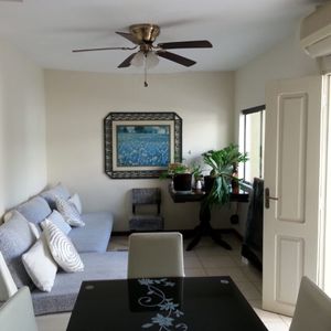 Hermosa Casa Calle Moldes