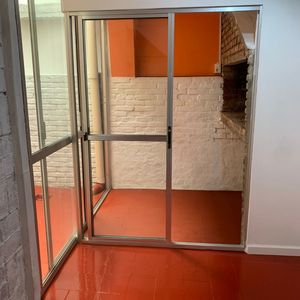 Apto 2 Dorm  Mobiliario Equipado.zona Aguada  C/patio  Parrillero