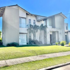 Casa Amoblada En Alquiler - Santa Cruz De La Colina
