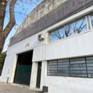 Excelente Deposito 650 Metros Con Oficina Muy Bien Ubicado 