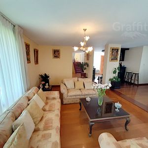 Casa En Venta Calacoto. Calle 25.