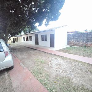 En Venta! Casa De 5 Dormitorios En Zona Norte